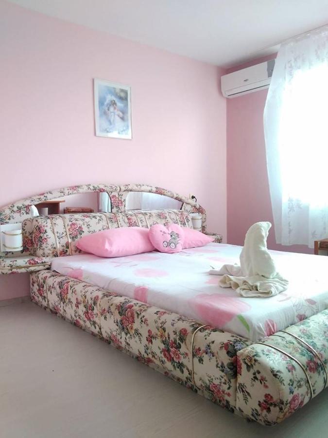 Къща За Гости Синьо Лято Pomorie Ngoại thất bức ảnh