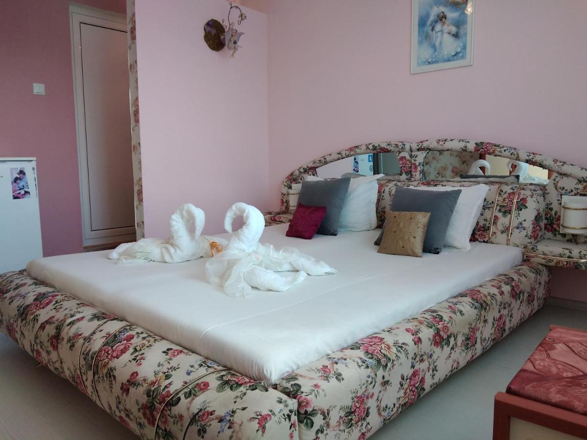 Къща За Гости Синьо Лято Pomorie Ngoại thất bức ảnh