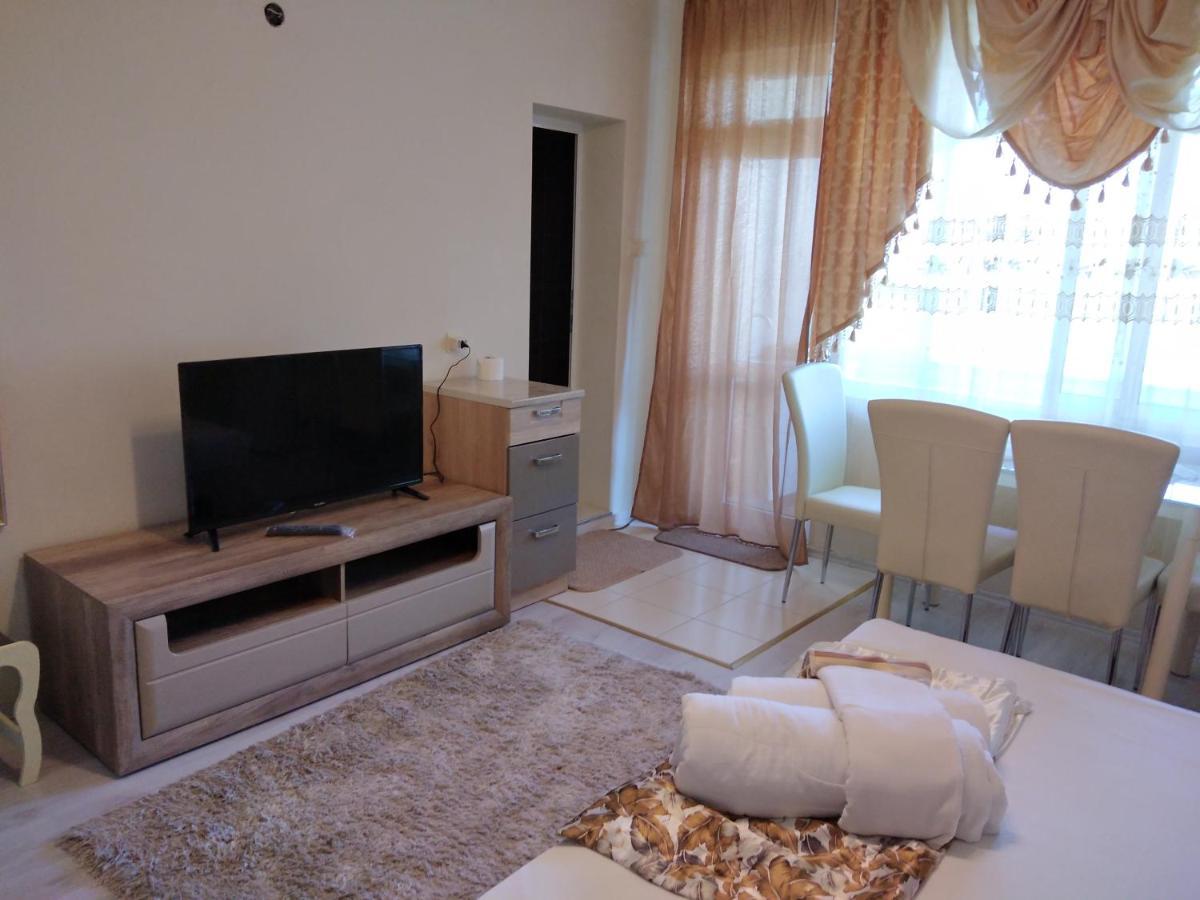 Къща За Гости Синьо Лято Pomorie Ngoại thất bức ảnh