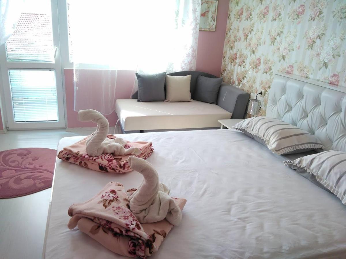 Къща За Гости Синьо Лято Pomorie Ngoại thất bức ảnh