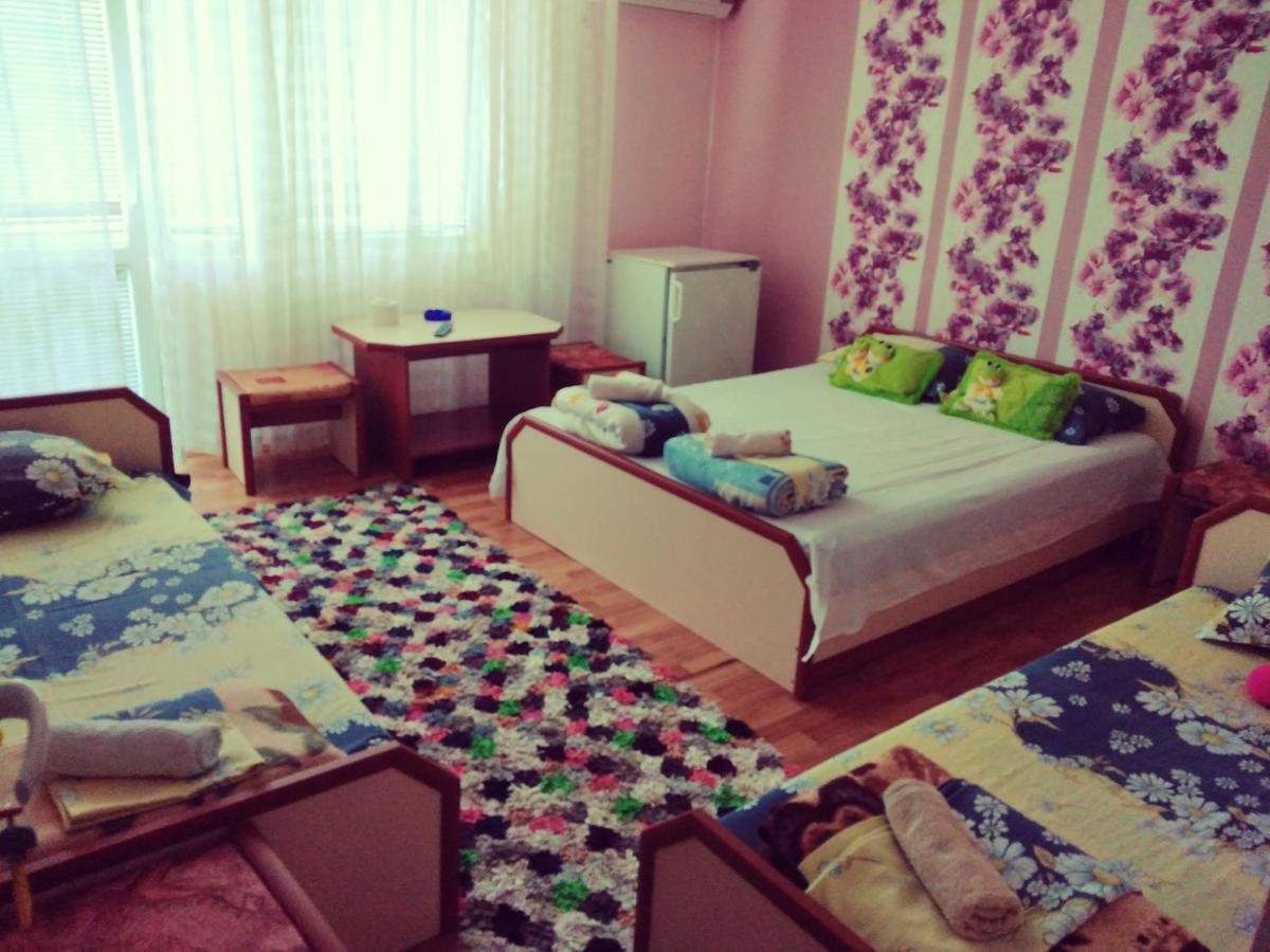 Къща За Гости Синьо Лято Pomorie Ngoại thất bức ảnh