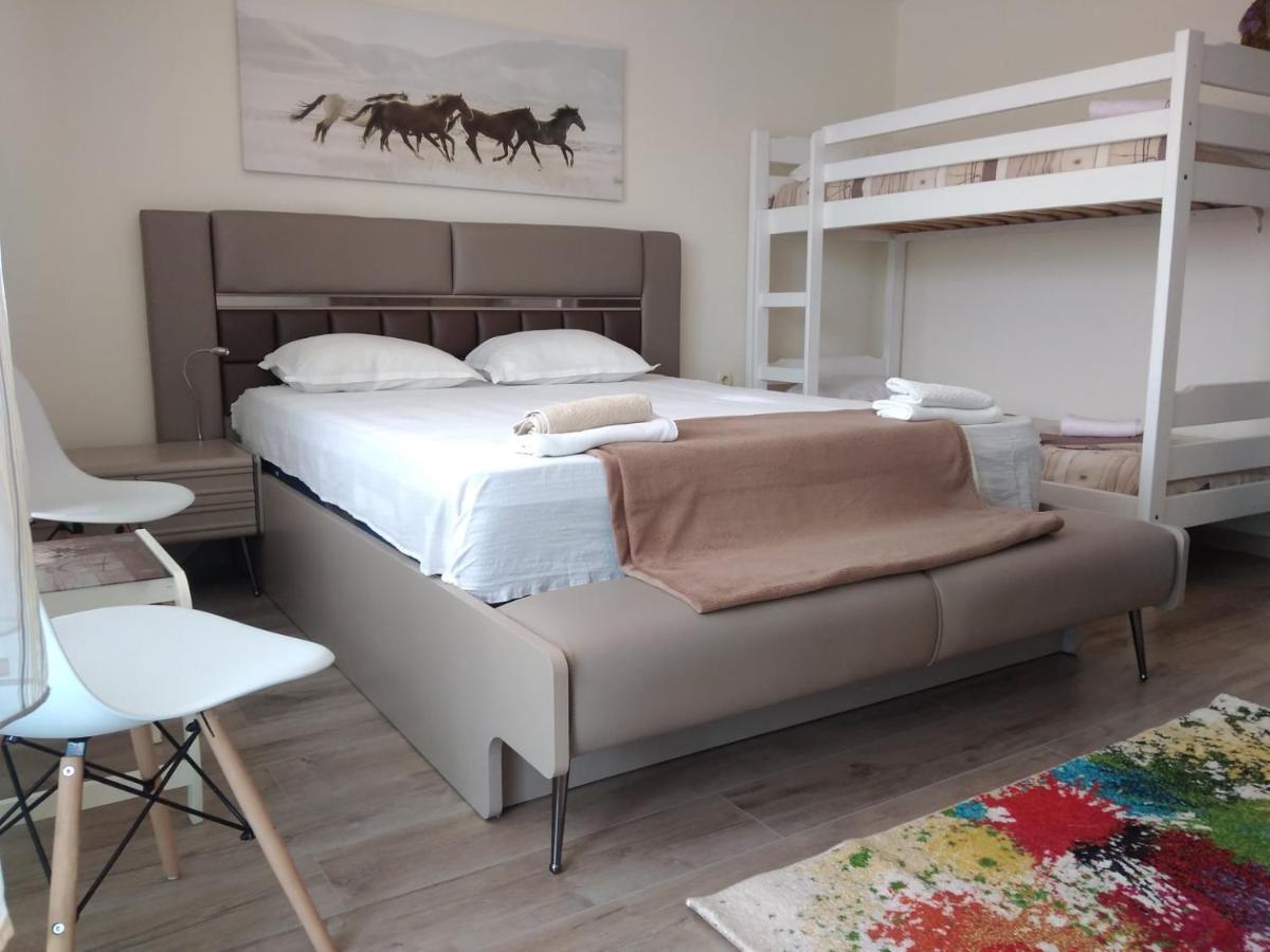 Къща За Гости Синьо Лято Pomorie Ngoại thất bức ảnh
